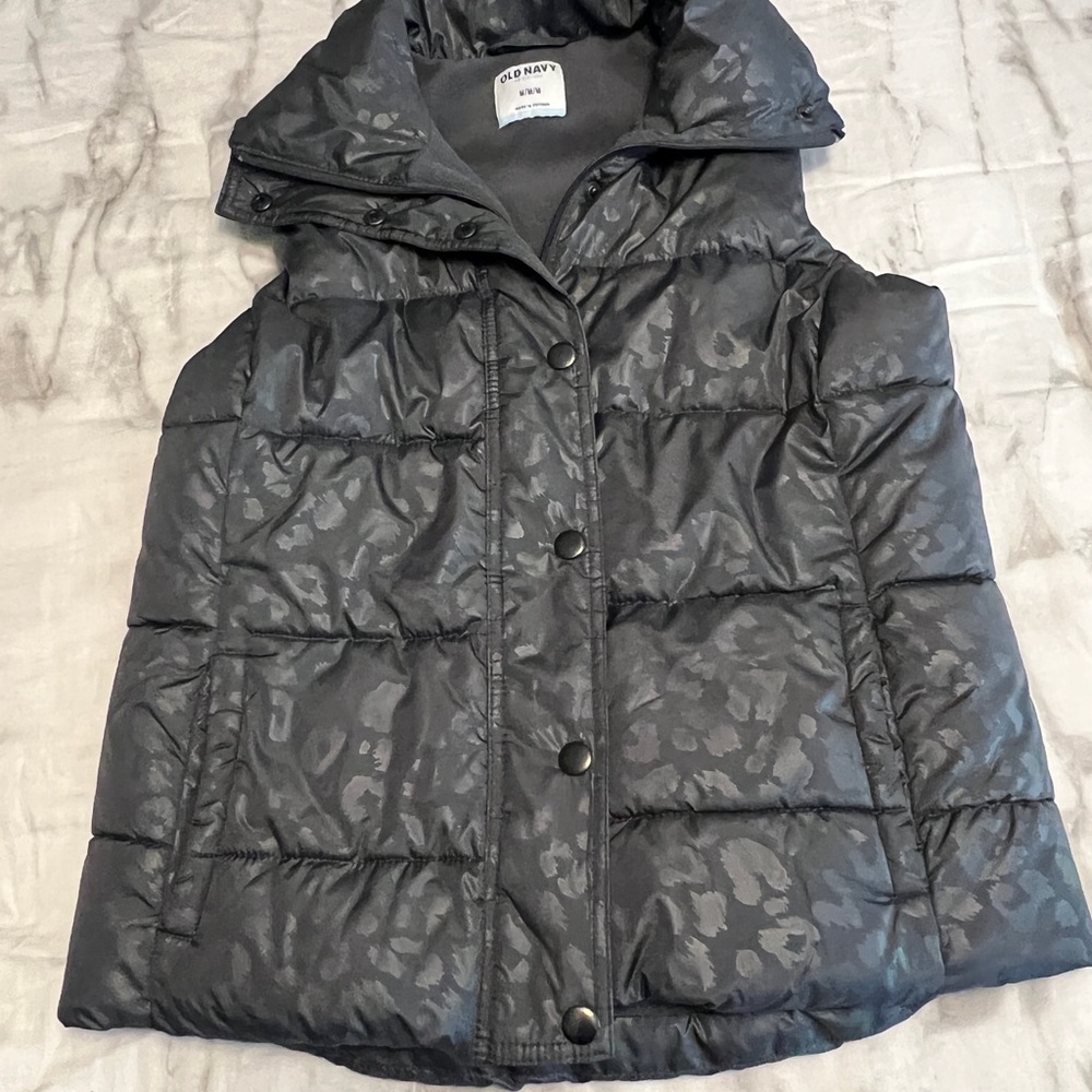 Old Navy Vest, grey with leopard pattern